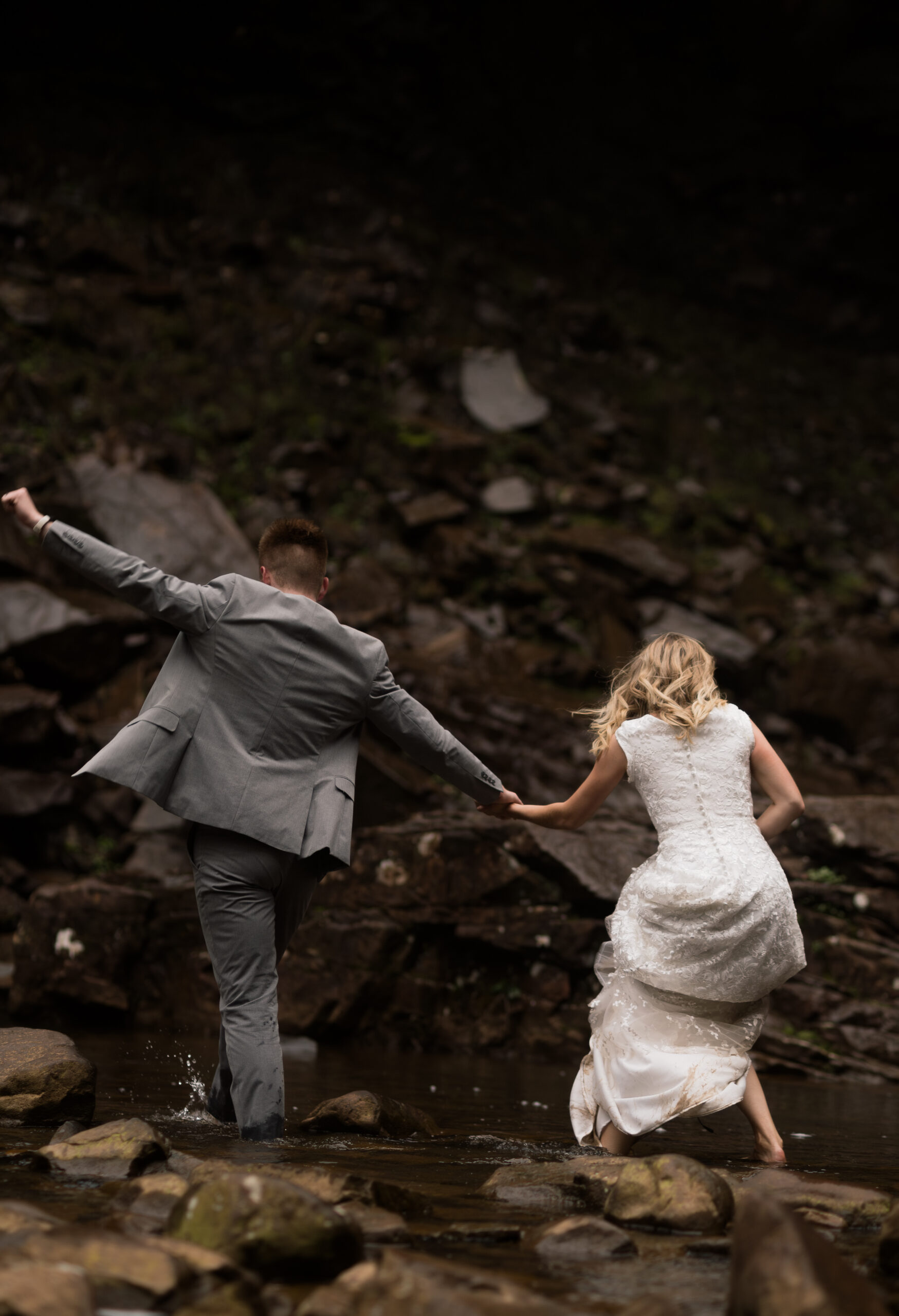 how to include loved ones into your elopement