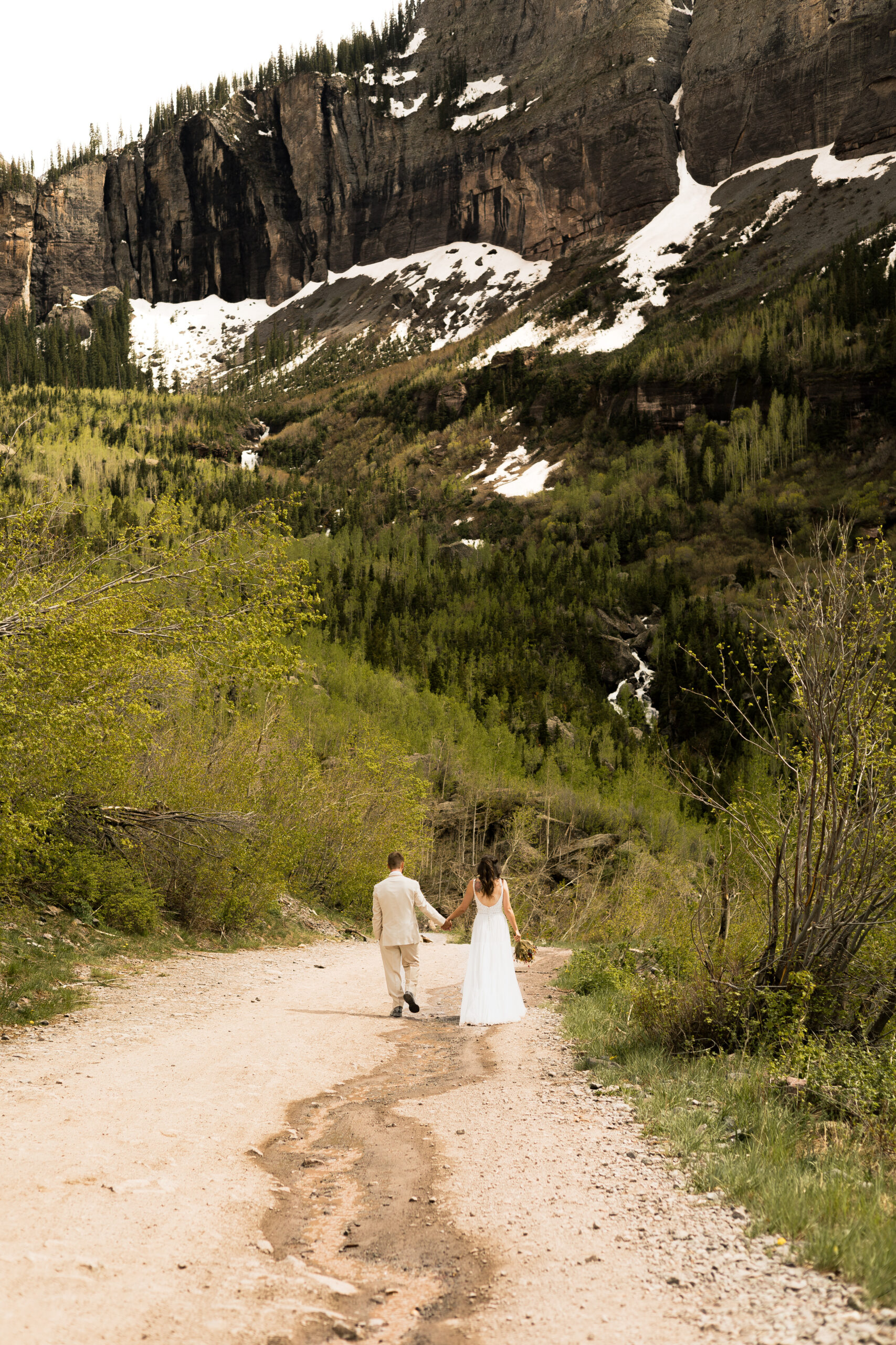 telluride colorado elopement in May
