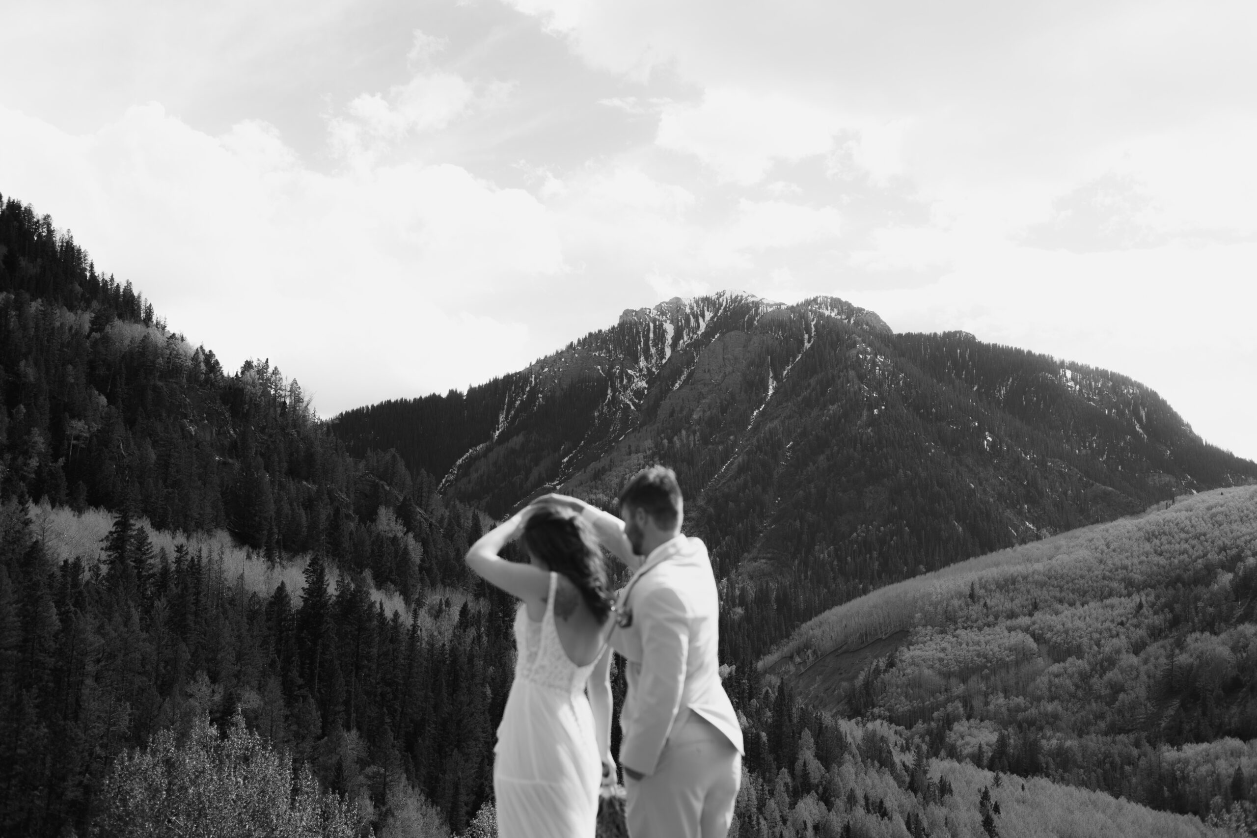 b&w elopement photos