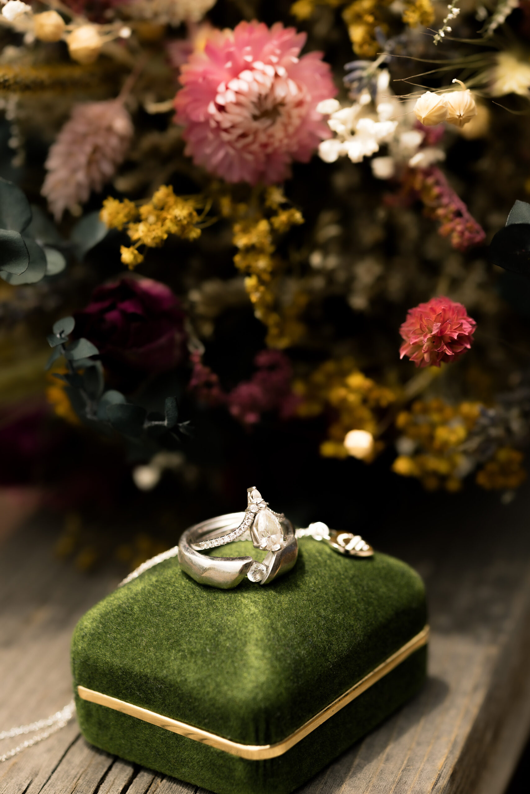 elopement wedding rings and flowers