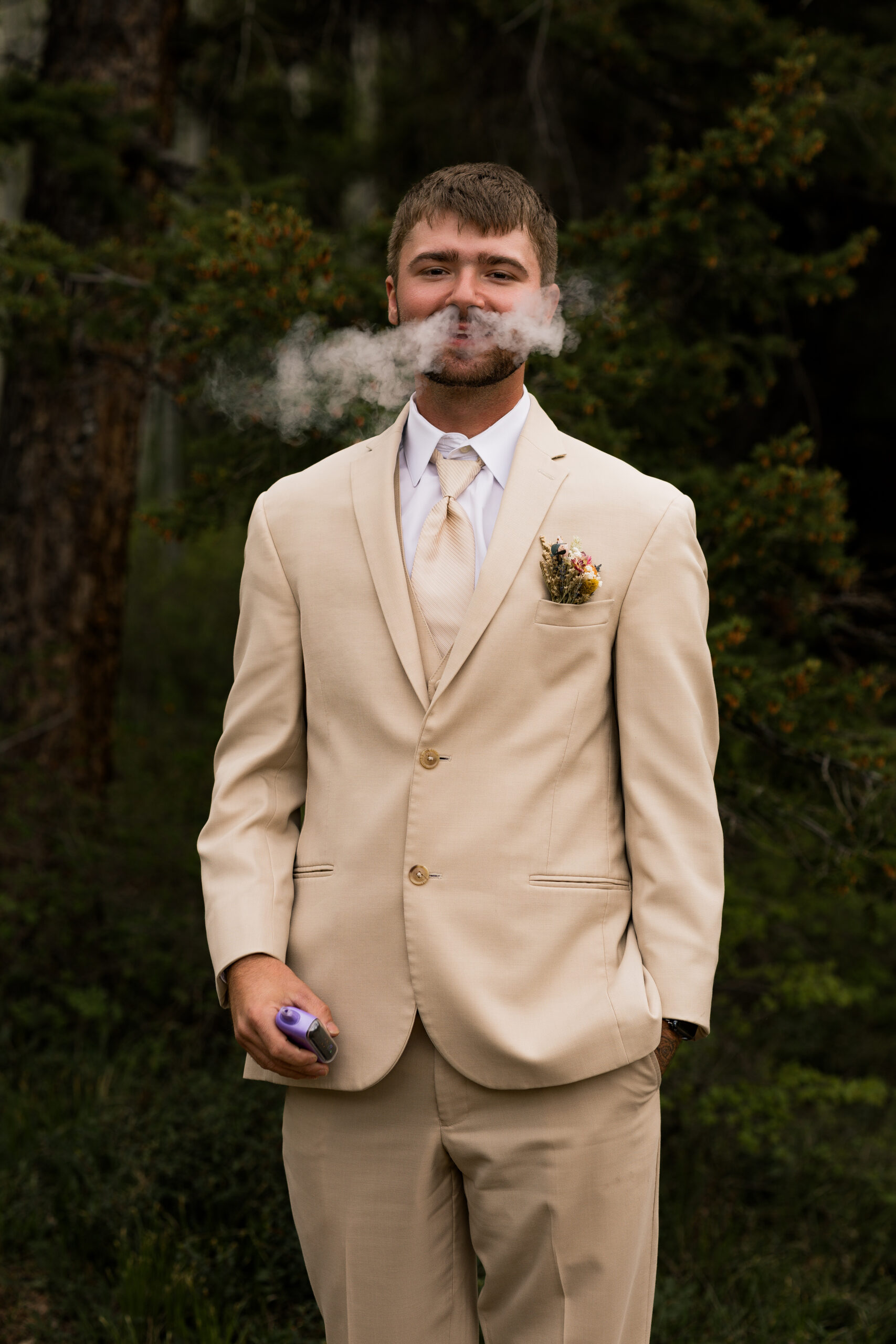 groom elopement photos