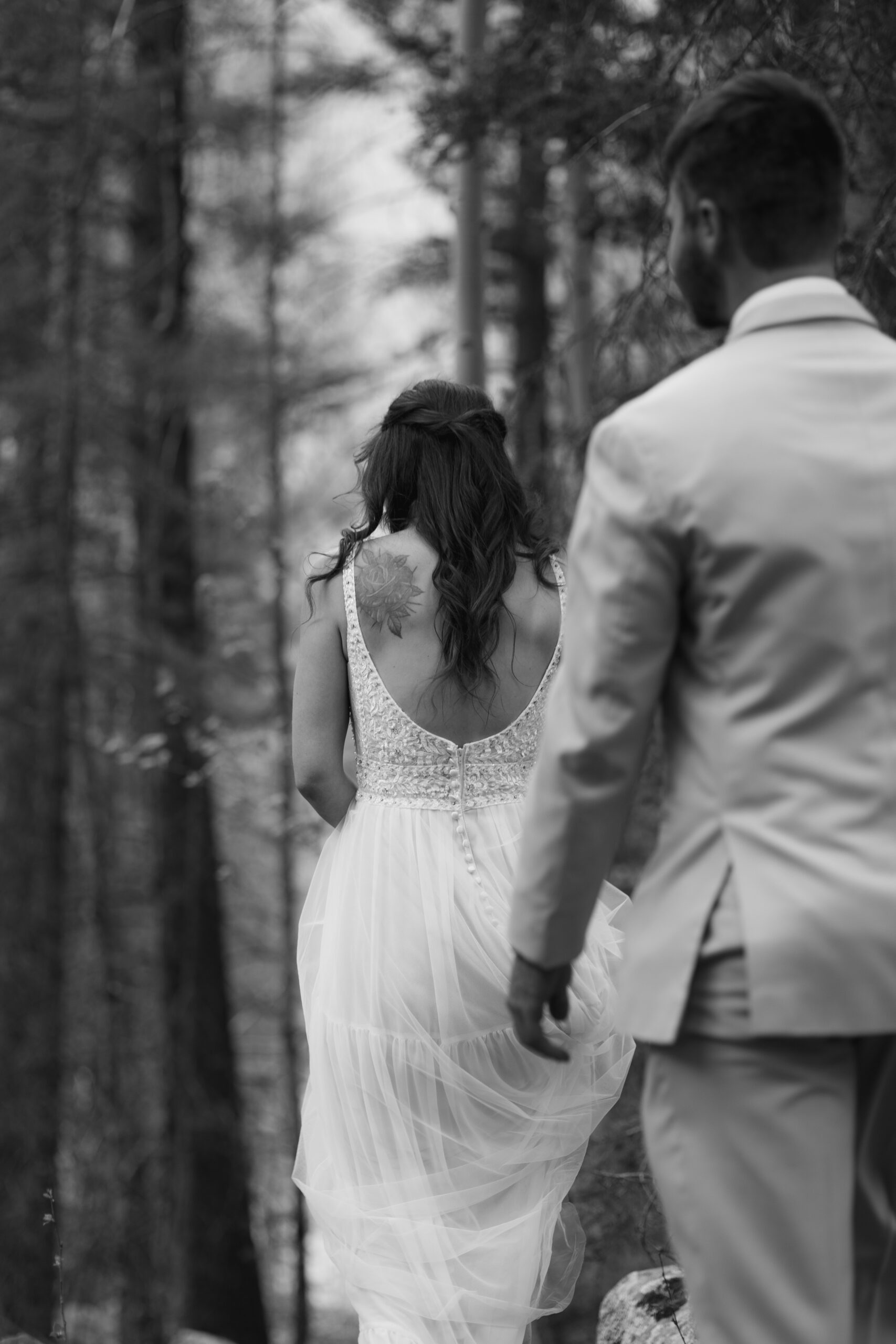 emotional elopement photos
