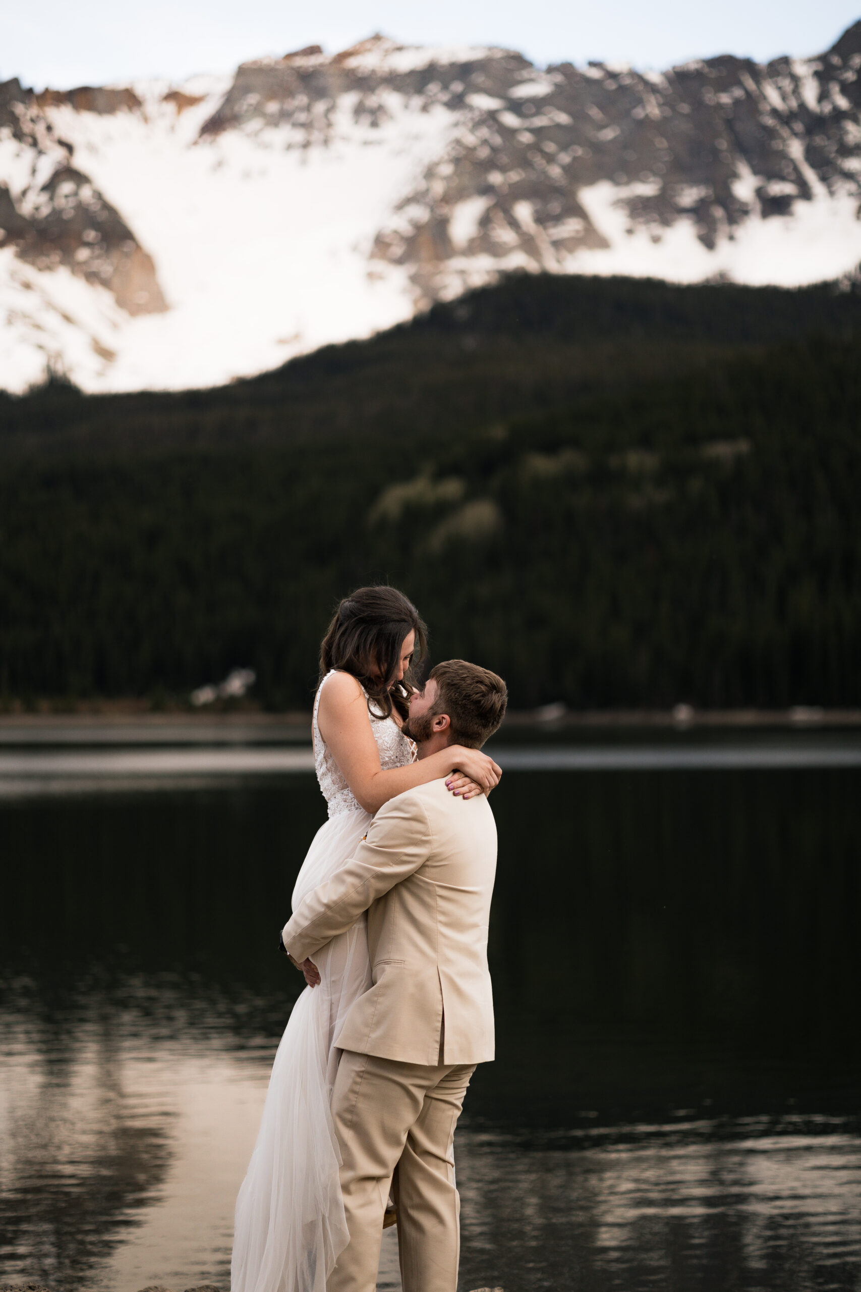 eloping in Telluride CO in the spring
